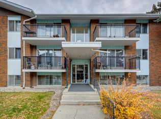 Elmwood II, Edmonton, AB T5R 3V8