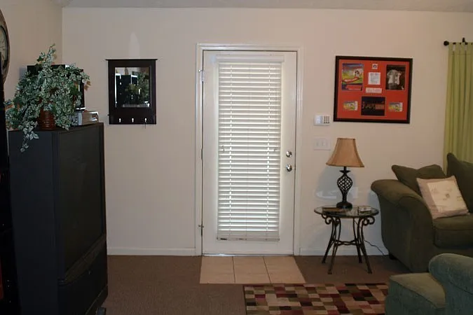 1085-04 Northpointe Cir — Photo 7