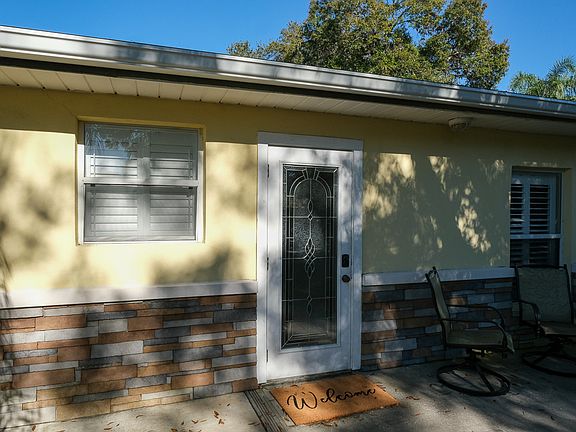 2nd image of 1344 Marion Dr S