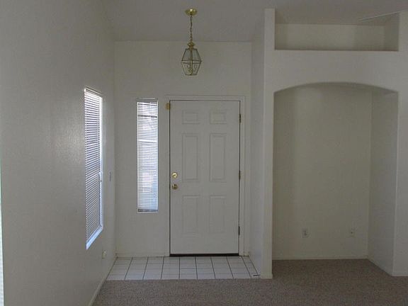 3rd image of 7086 W Hunnington Dr