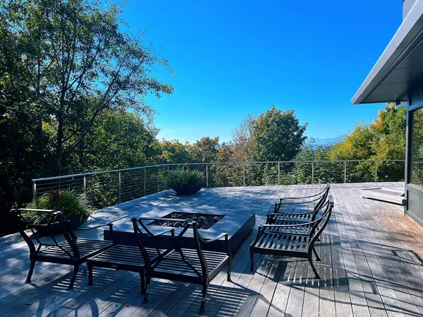 1400 11th Ave W APT 3, Seattle, WA 98119