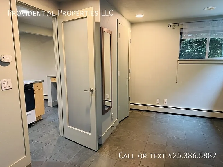2113 N 37th St #1 — Photo 15