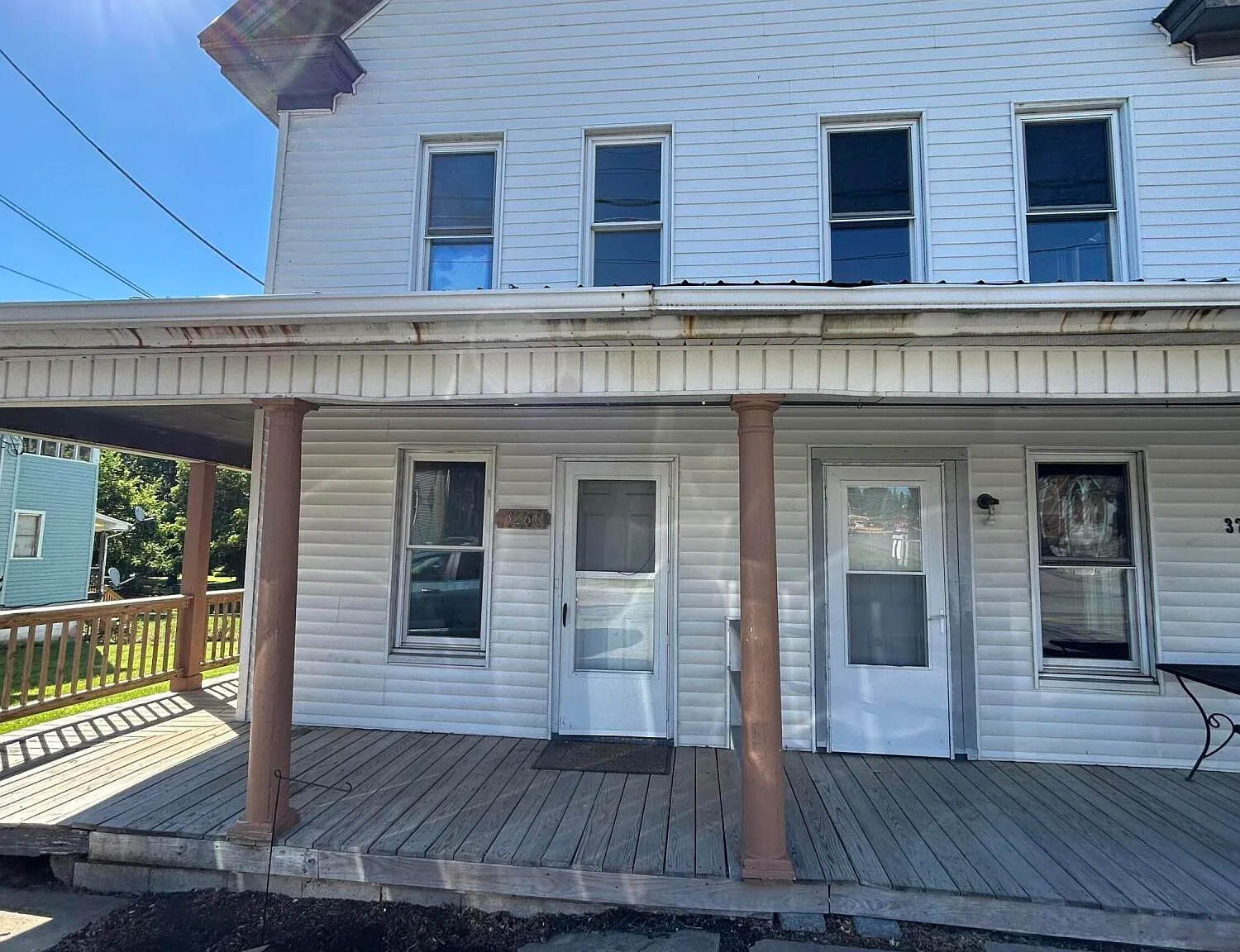 3 bed, 1275 sqft, $1,200 — Photo 1