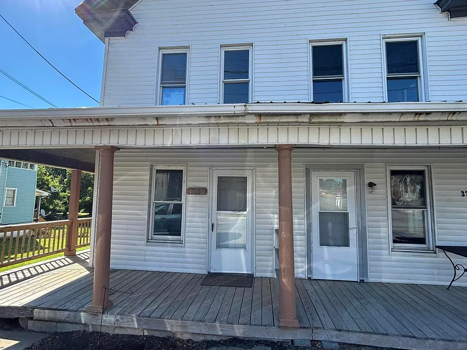 3266 N Old Trl