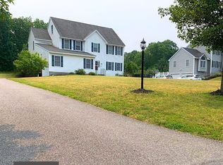 27 Lakeview Dr, Shirley, MA 01464