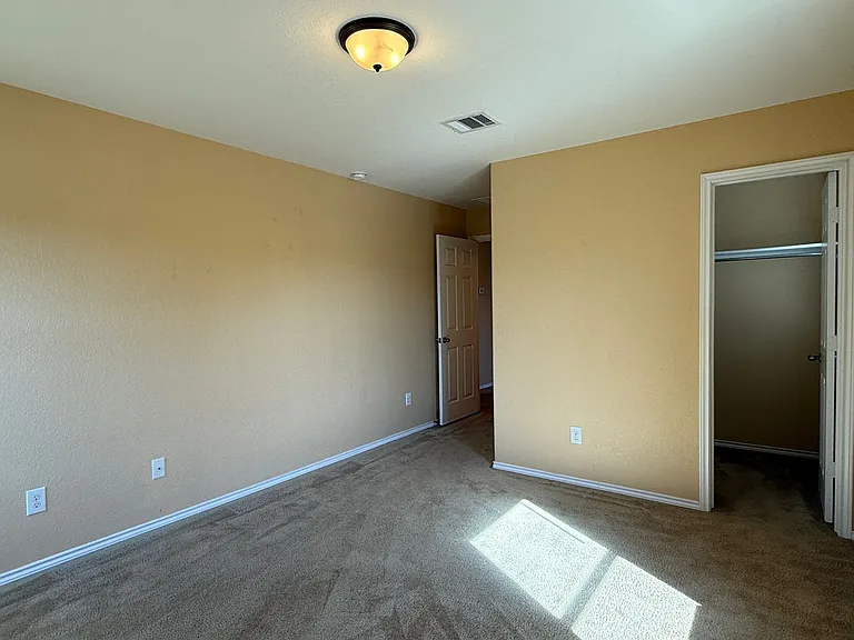 2250 Howry Dr — Photo 35