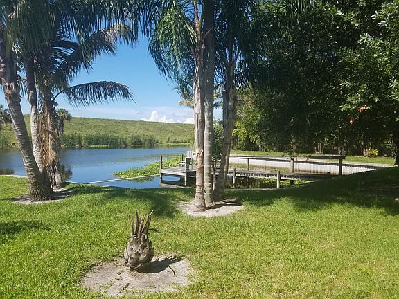 2nd image of 1118 Highway 441 SE