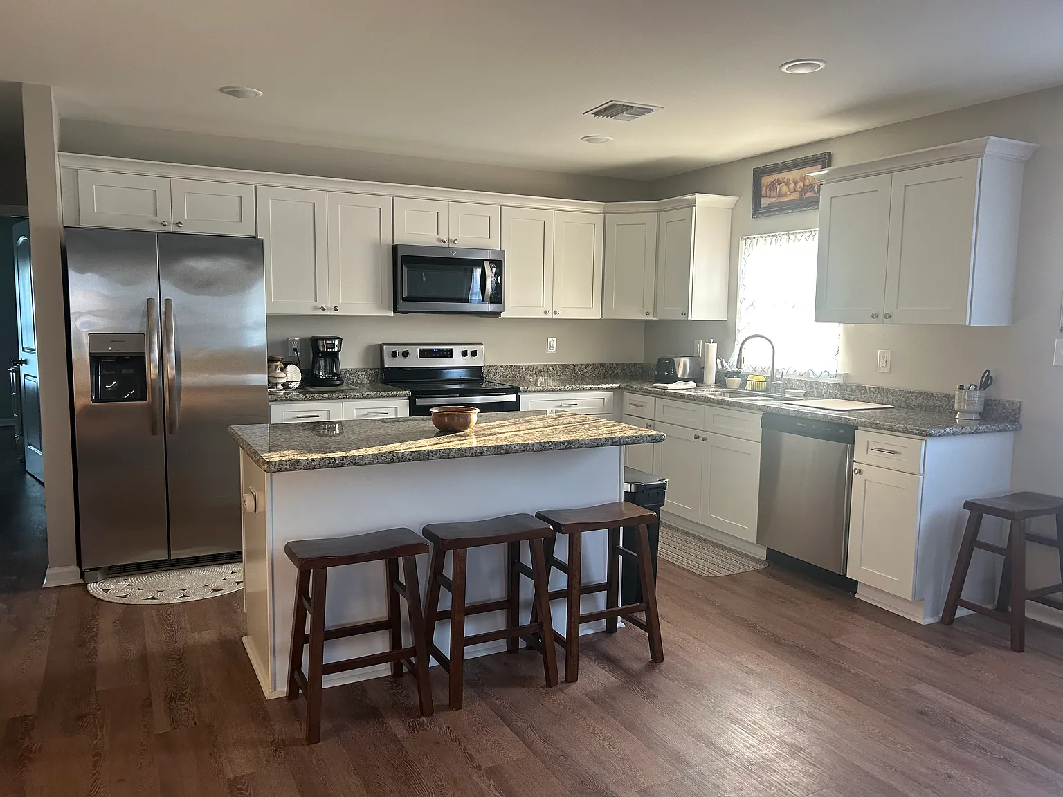 2515 Pineneedle St — Photo 4