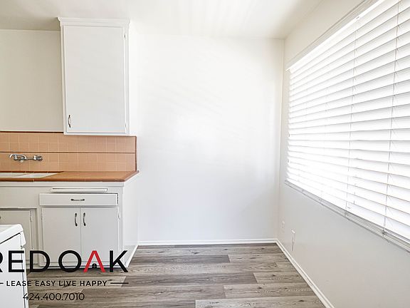 3rd image of 1412 Centinela Ave APT 6