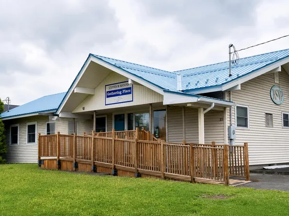 33 Davis Street, Presque Isle, ME 04769