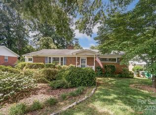 800 Brockbank Rd, Charlotte, NC 28209