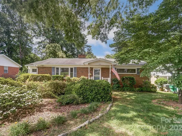 800 Brockbank Rd, Charlotte, NC 28209