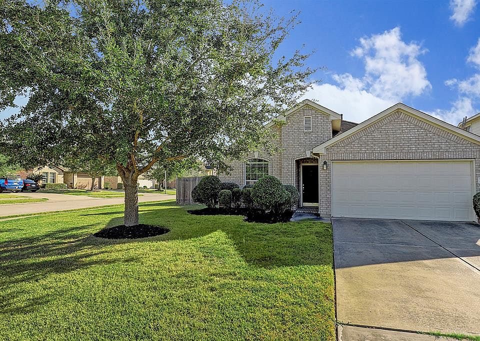 1st image of 2303 Cobbdale Ln