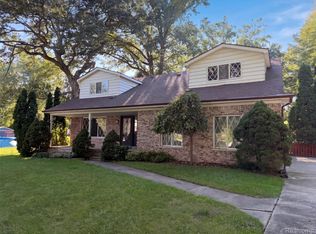 38651 Chartier St, Harrison Township, MI 48045
