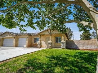 1839 Thomas Dr, Lancaster, CA 93535