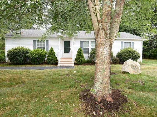 301 Green St, Middleboro, MA 02346