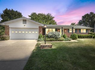 1124 Boschert Dr, Saint Charles, MO 63304