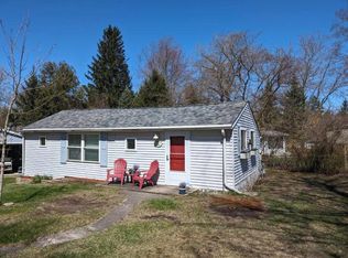 7435 Lakewood Rd, Lexington, MI 48450