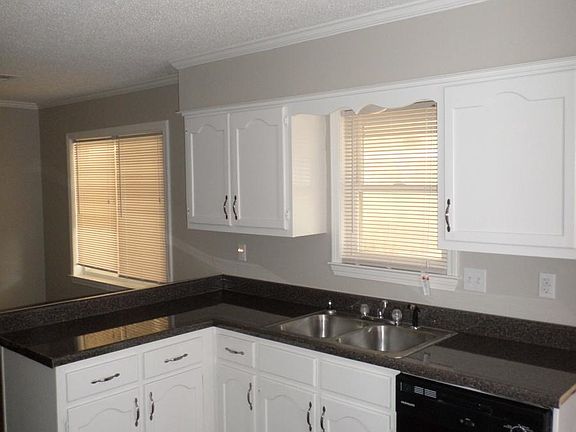4th image of 6725 Burlingame Dr