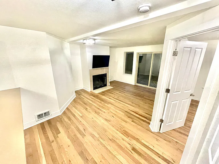 566 Prospect St #109 — Photo 8
