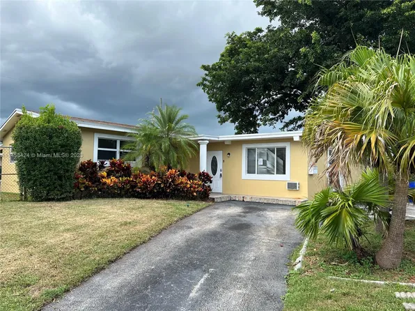 271 SW 28th Ter, Fort Lauderdale, FL 33312