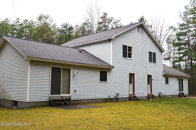 3rd image of 350 Luzerne Road