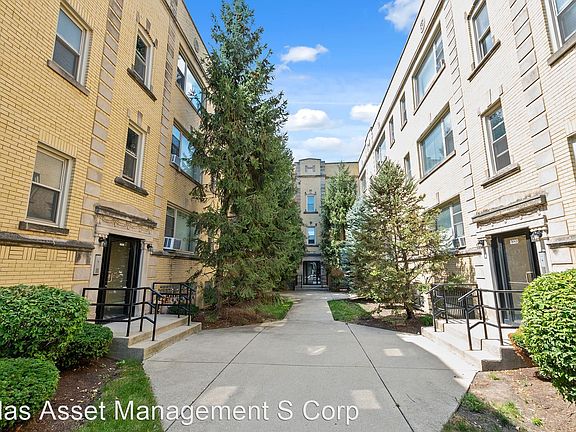 3rd image of 6320-28 S Troy St #11493671