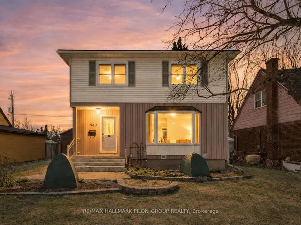 962 Weston Dr, Ottawa, ON K1G 1X2