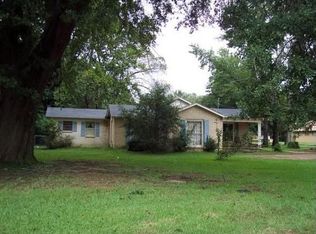 602 W Main St, Atlanta, TX 75551