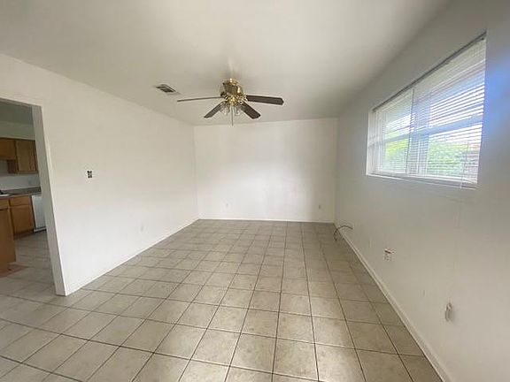 3rd image of 3510 Pakenham Dr
