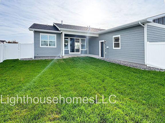 3rd image of 1305 Tania Cir