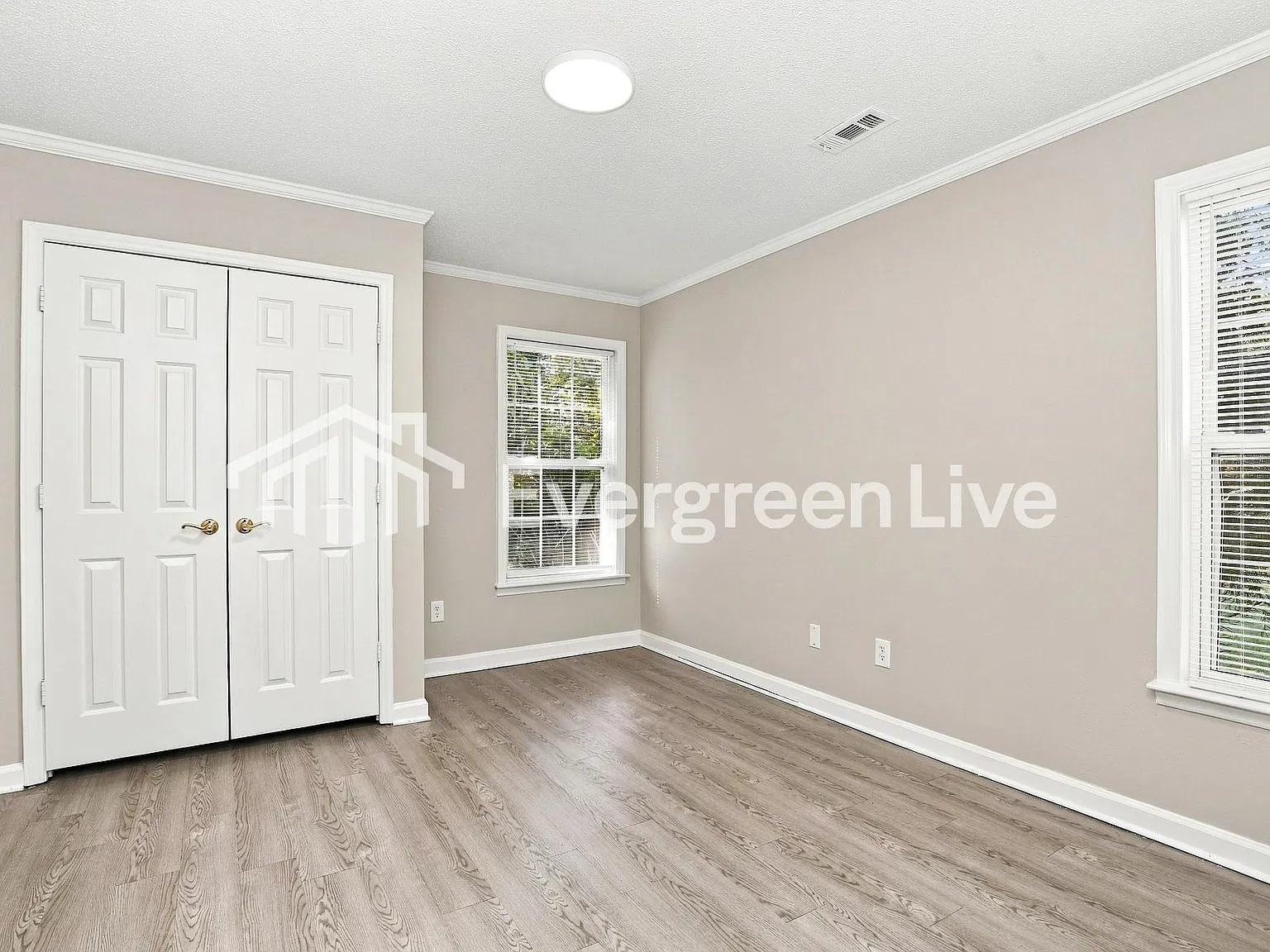3 bed, 2.0 bath, 1400 sqft, $1,695 — Photo 4