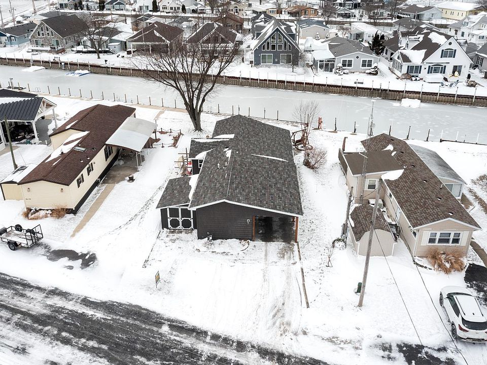 1st image of 1560 N Starboard Ave
