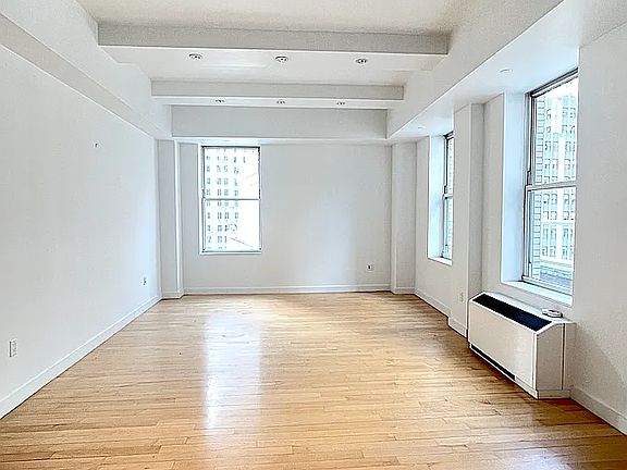 3rd image of 15 Broad St APT 2400