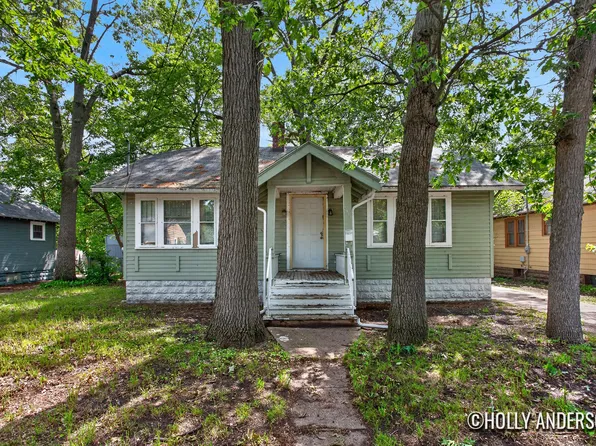 3012 9th St, Muskegon Heights, MI 49444