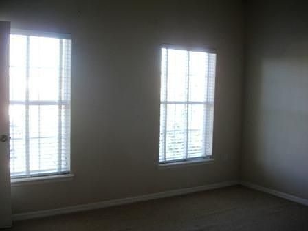 3rd image of 1643 Lakemont Ave