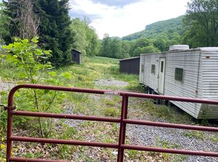 400 Mill Creek Rd, Hines, WV 25958
