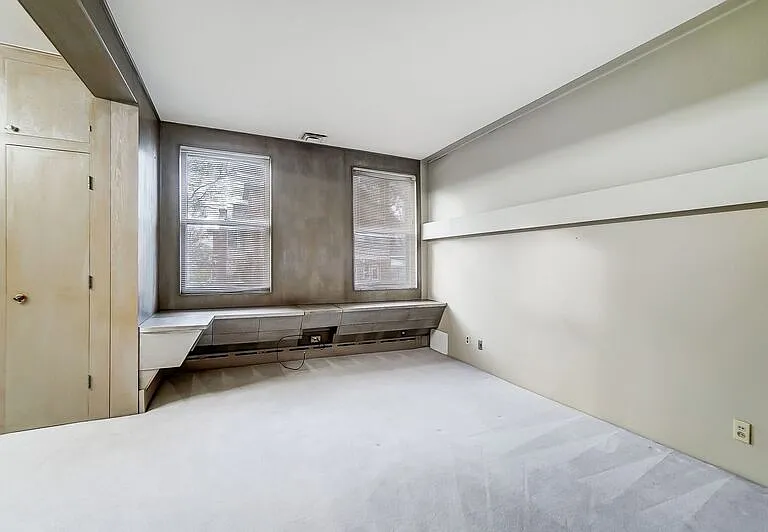2881 Observatory Ave #2 — Photo 34