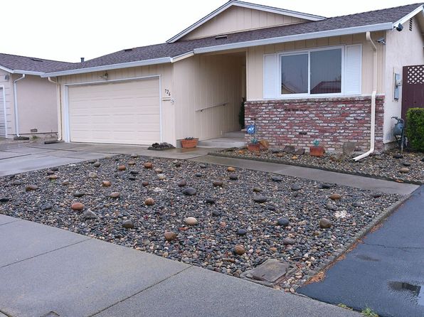 726 Almond Dr