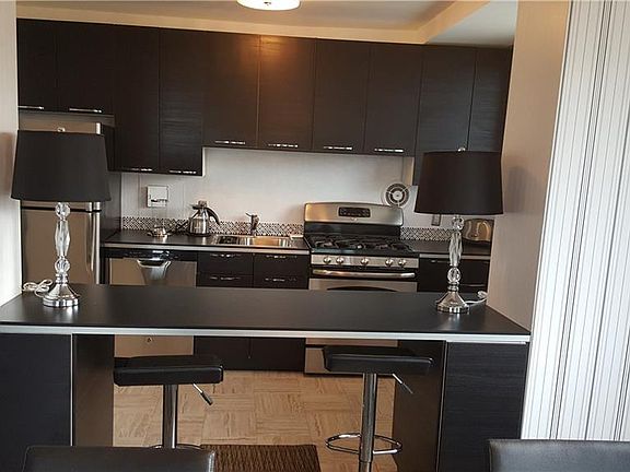 4th image of 151 Buffalo Ave APT 504