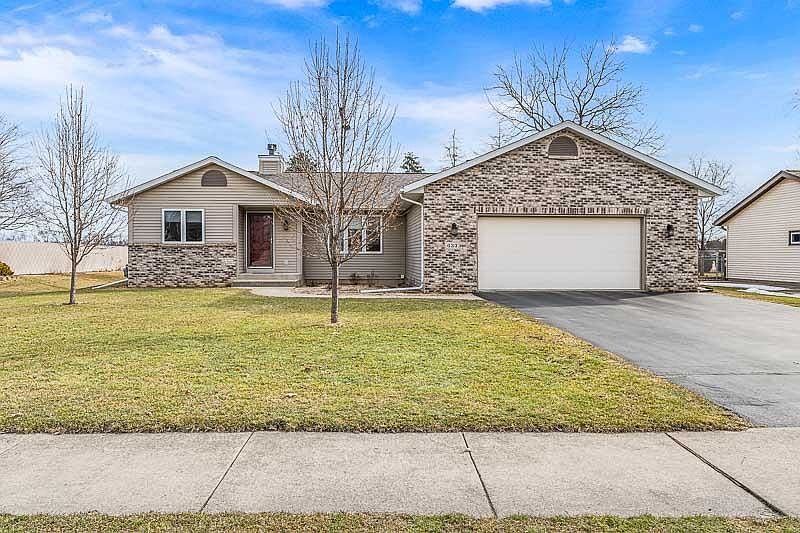 633 Kocher St, Rockton, IL 61072 Zillow