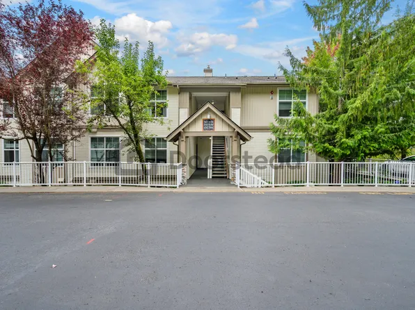 23420 SE Black Nugget Rd, Issaquah, WA