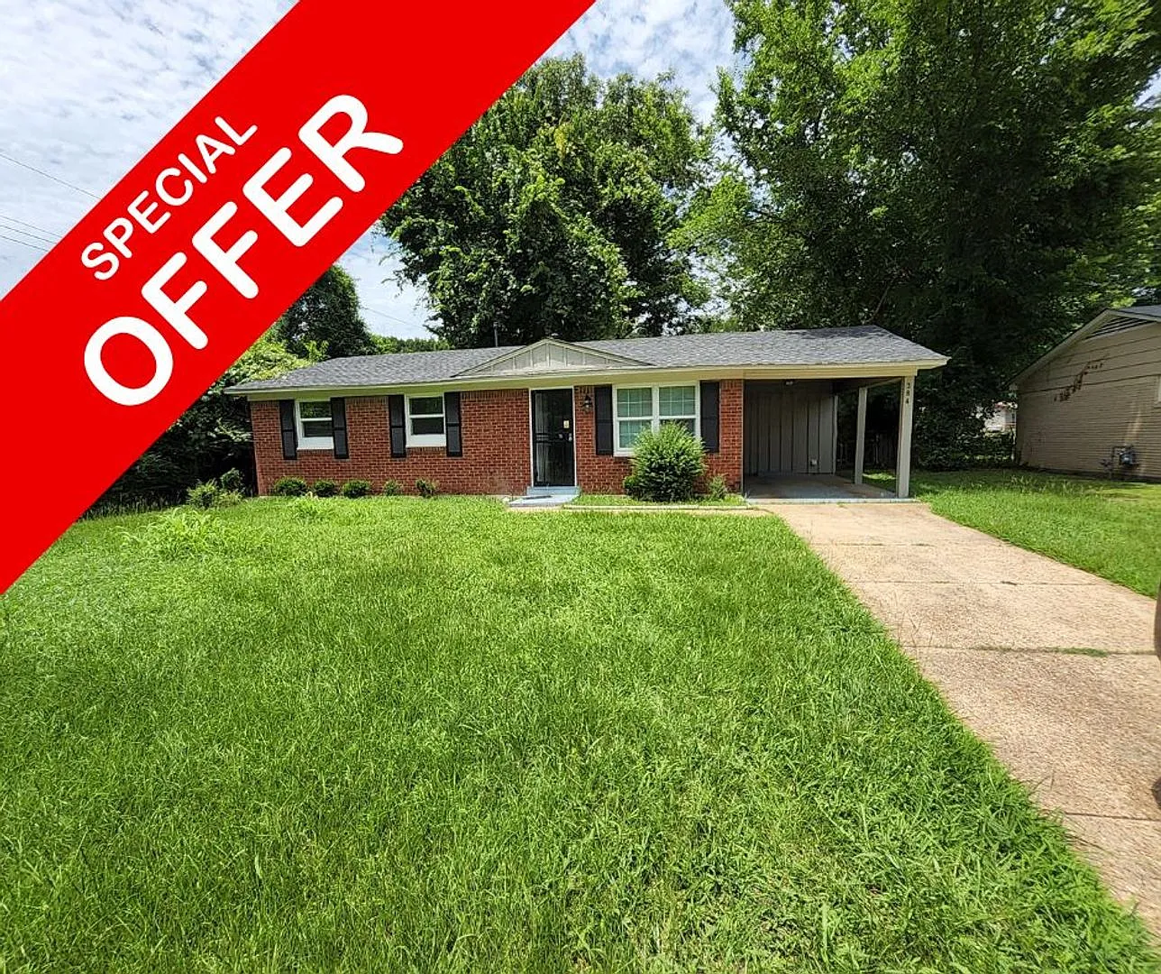 Rent Special 1/2 Off First Month Rent Welcome To 384 Lillian Drive! — Photo 1