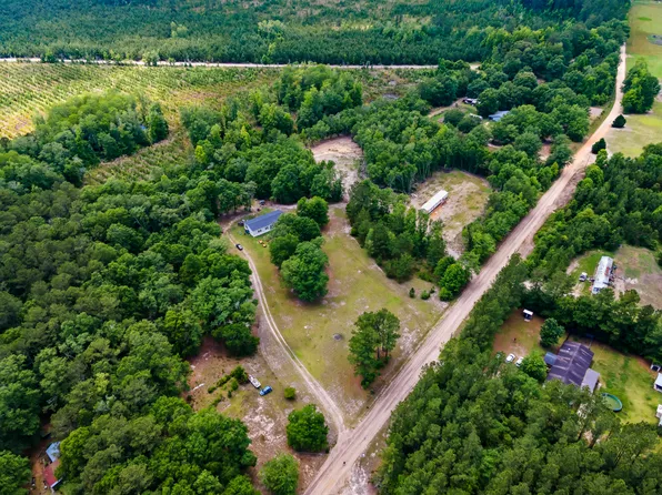 1632 Wayside Dr, Bowman, SC 29018