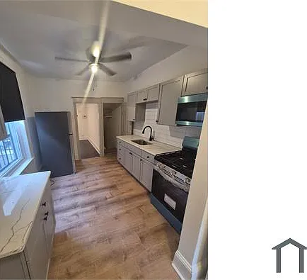 323 N Edgewood St — Photo 1