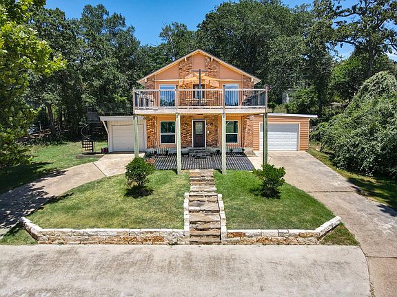 2nd image of 17 Lakeview Dr