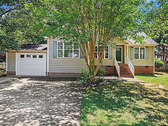 2nd image of 936 Borage Dr