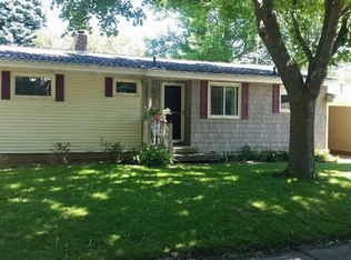 1907 Harden Dr, Owosso, MI 48867