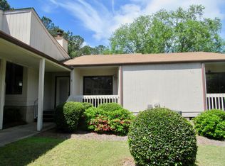 40 Martin Dr #B, Whispering Pines, NC 28327