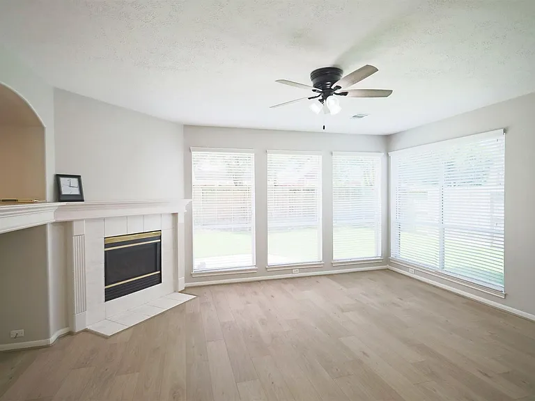18123 Somerset Knolls Ct — Photo 5